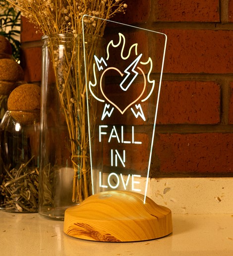 Fall in Love Kalp Figürlü Dekoratif  Neon Lamba