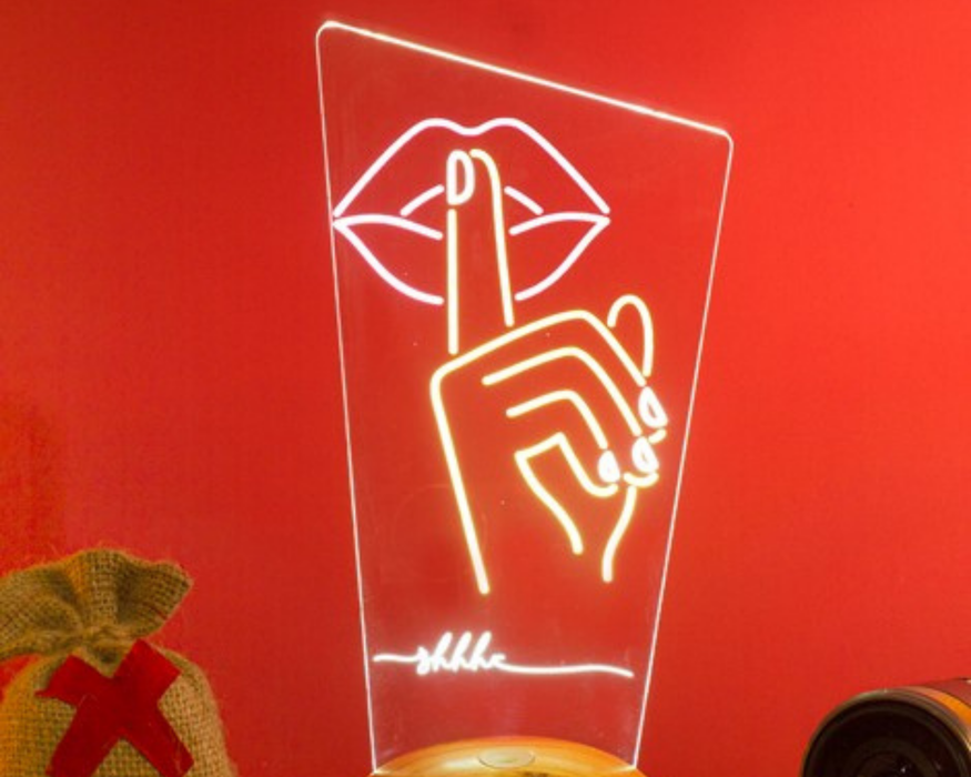 Dudak Figürlü Kişiye Özel Kadın Dudağı Sus Figürlü Neon Lamba