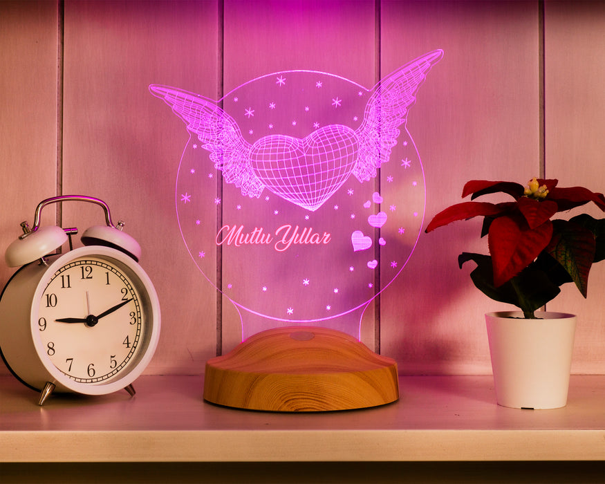 Yeni Yıl Hediyesi Kişiye Özel Kanatlı Kalp Led Lamba