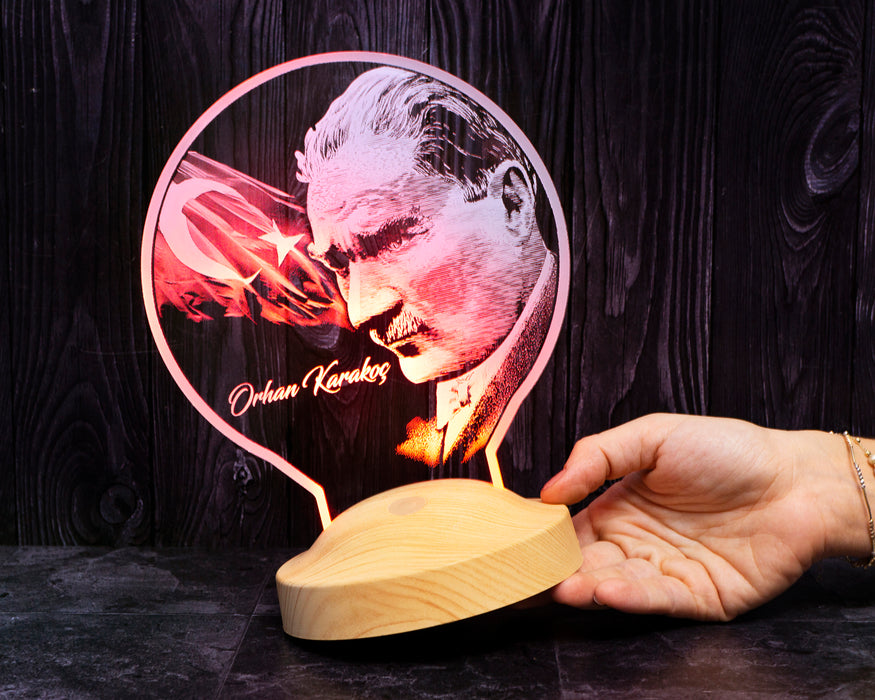 Mustafa Kemal Atatürk Görselli Hediye, İsimli Atatürk Görseli ve Türk Bayrağı Hediyesi Led Lamba