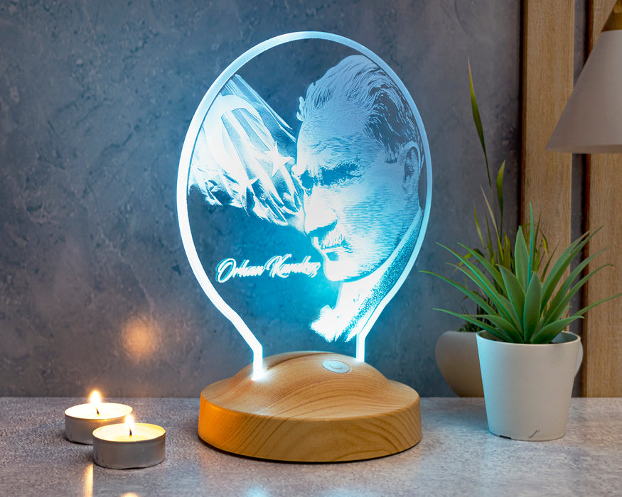 Mustafa Kemal Atatürk Görselli Hediye, İsimli Atatürk Görseli ve Türk Bayrağı Hediyesi Led Lamba