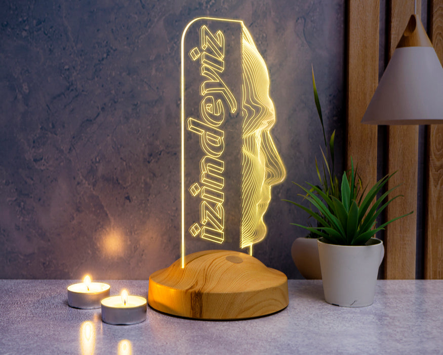 Atatürk Temalı Hediyelik Ürünler Atatürk İzindeyiz Gecelambası 3D Led Lamba, Atam İzindeyiz Sloganı, Ofis ve İşyeri Hediyesi