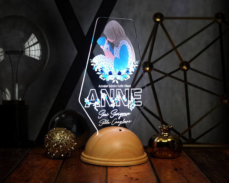 Tesettürlü Anne Adayına Hediye LED Lamba – Kişiye Özel İlk Anneler Günü Tasarımı