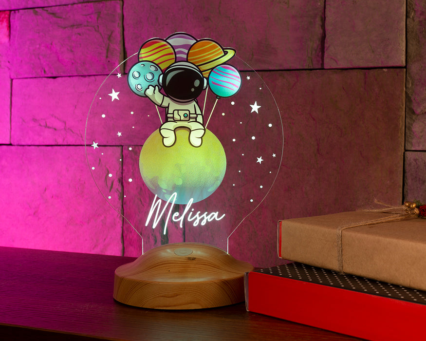 Çocuk Hediyesi Astronot Gece Lambası, Astronot Kişiye Özel Doğum Günü Hediyesi, Astronot Led Lamba Aydınlatması