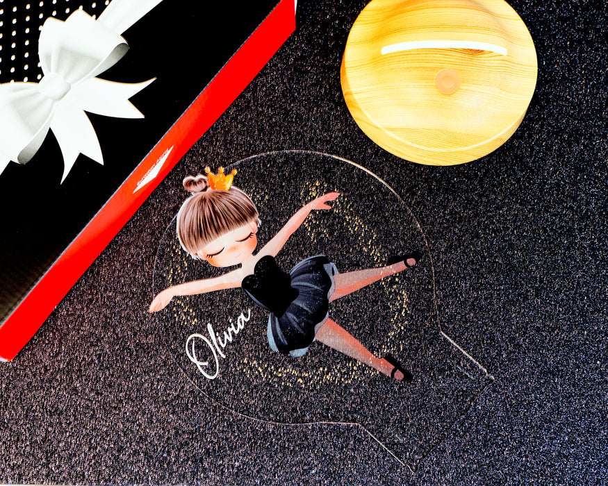 Balerin Temalı LED Gece Lambası – Kız Çocuğuna İsimli Doğum Günü Hediyesi