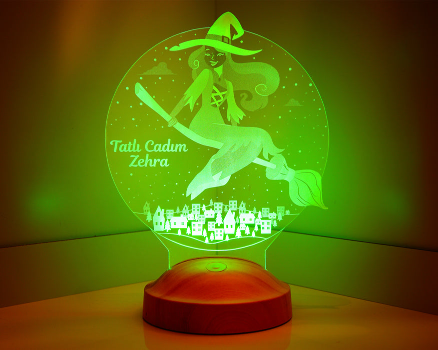 Cadılar Bayramı Temalı Kişiye Özel Tatlı Cadı Gecelambası, Masaüstü 3D Led Lamba,  Halloween Işıklı Dekoratif Lamba