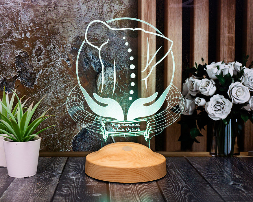 Fizyoterapiste, Ortopedi ve Fizik Tedavi Doktoruna Özel İsimli 3D LED Lamba Hediyesi