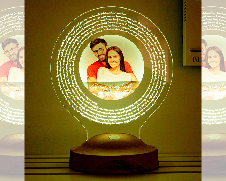 Spotify Kodlu Kendi Fotoğrafın ve Tüm Şarkı Sözü ile Led Lamba Şarkı Metinli ve İsimli Kişiye Özel Plak Formlu Fotoğraflı Kişiselleştirilmiş Hediye