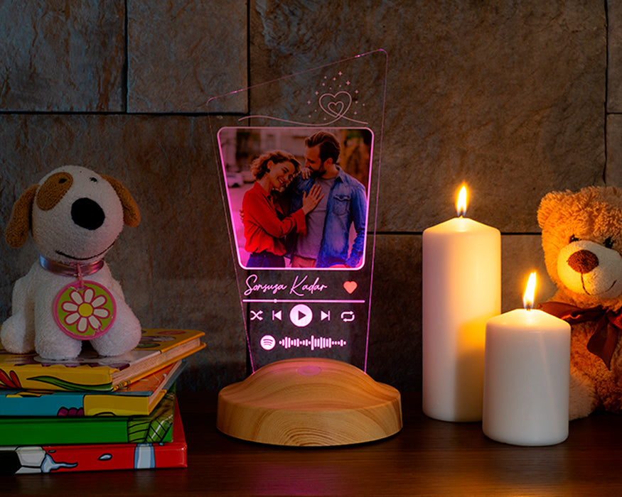 Sevgiliye Fotoğraflı Hediye, Eşe Hediye, Sevgiliye Özel Fotoğraflı Spotify Müzik Barkodlu Kişiye Özel Gece Lambası, Resimli Led Lamba